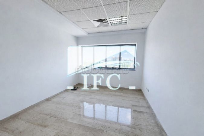 Bureau en 7 espaces 240m² Lac 1 IFCL1192