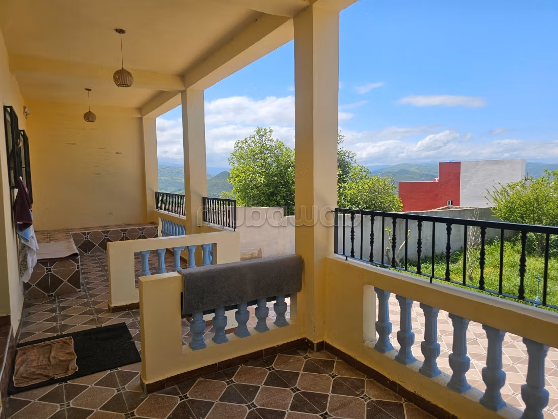 Villa à vendre avec vue exceptionnelle sur le Barrage Chérif Idrissi 
a Zinat Tétouan