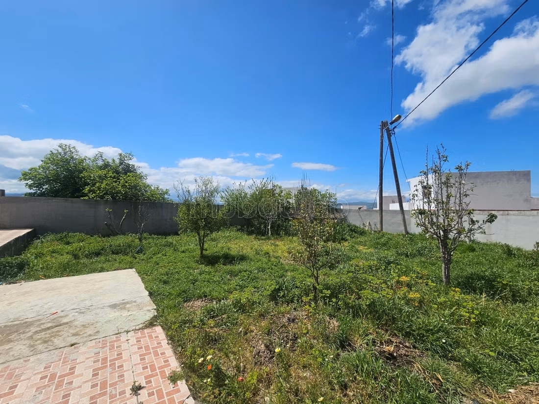 Villa à vendre avec vue exceptionnelle sur le Barrage Chérif Idrissi 
a Zinat Tétouan