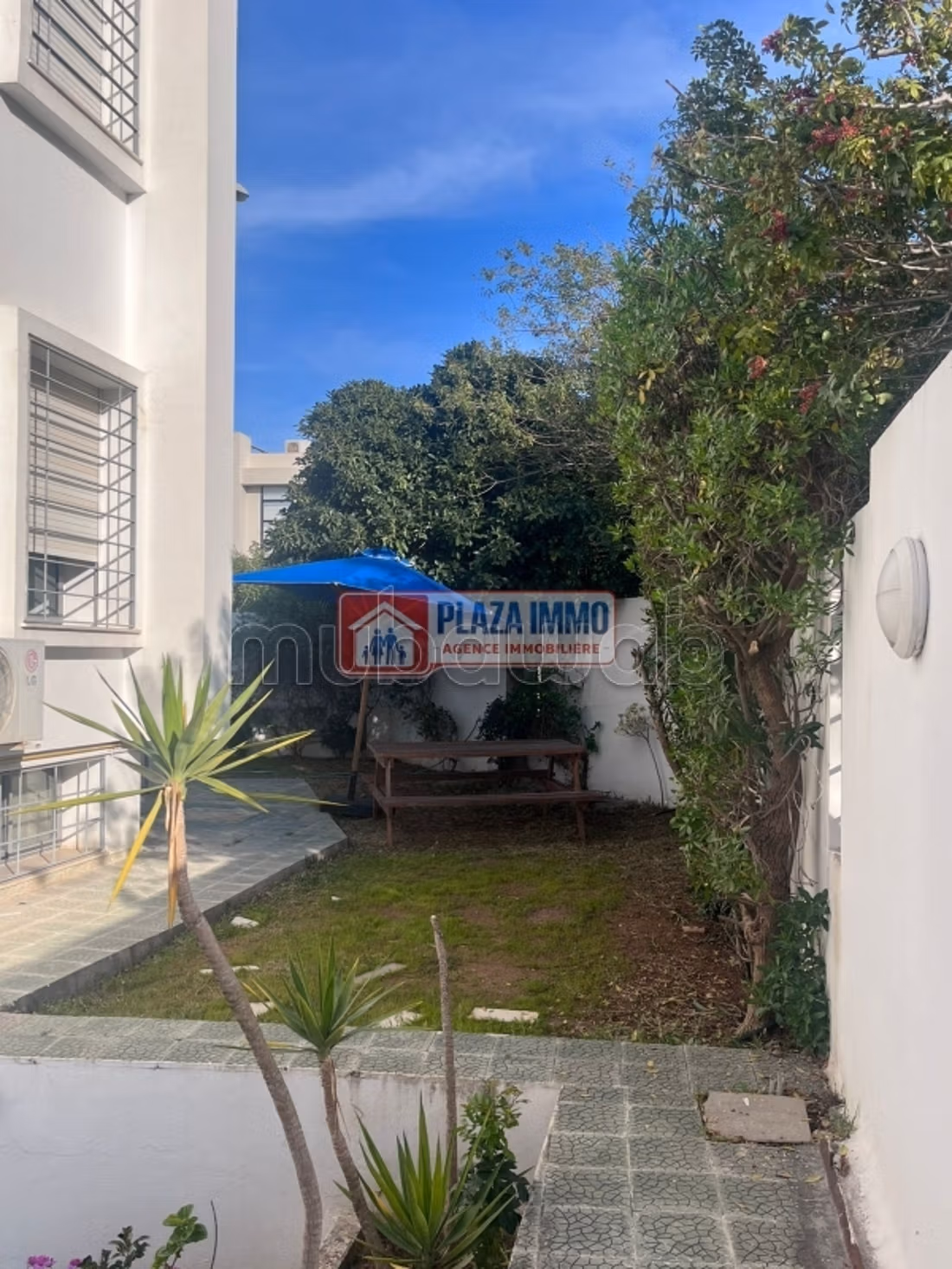 In affitto Uffici a Lac 2