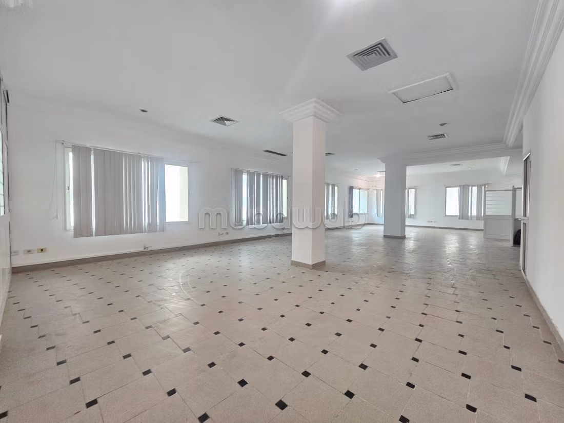 À louer open space de 300 m²