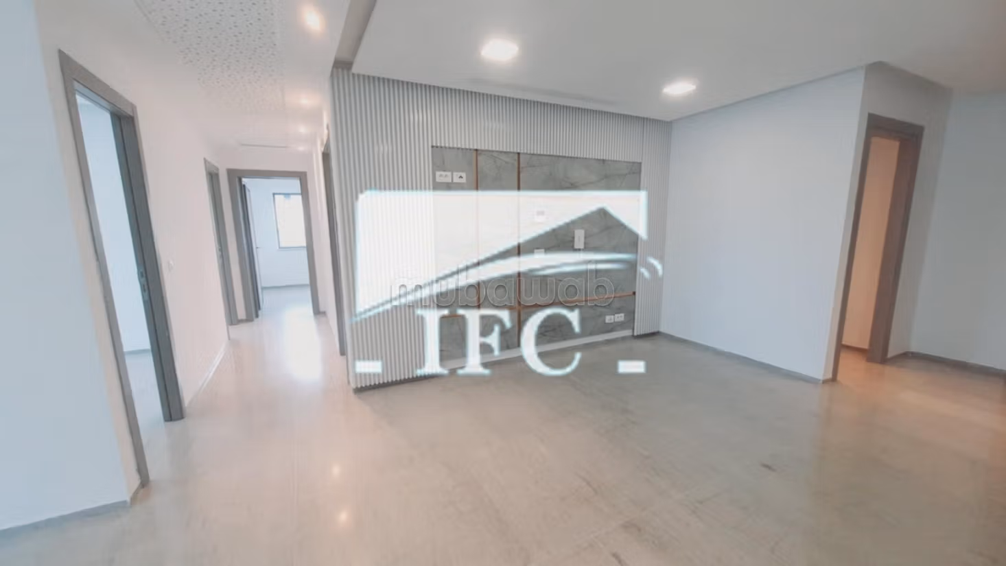 Bureau en 5 espaces lac 2 146m² IFCL283