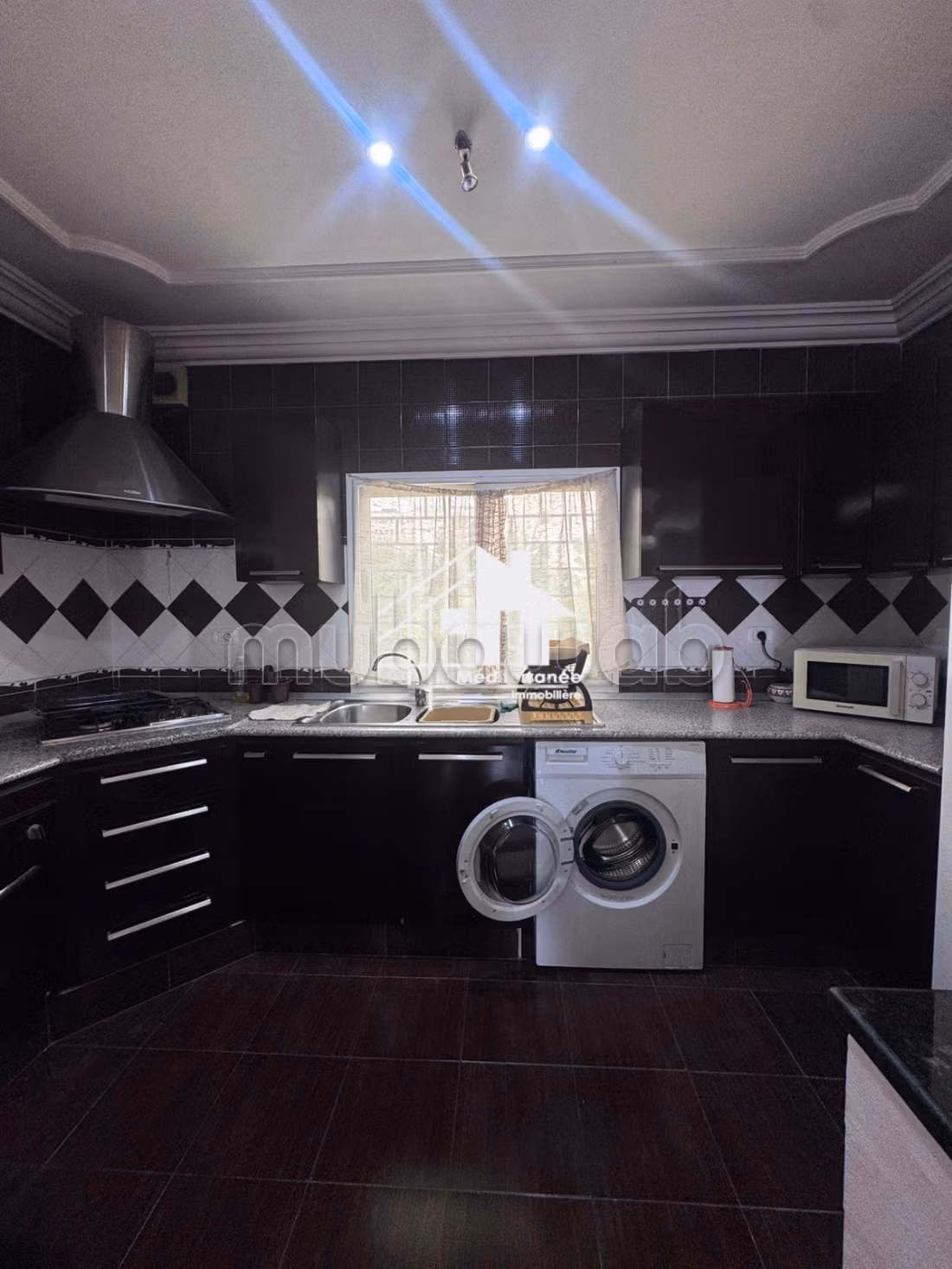 A vendre une villa 2S5 au bardo