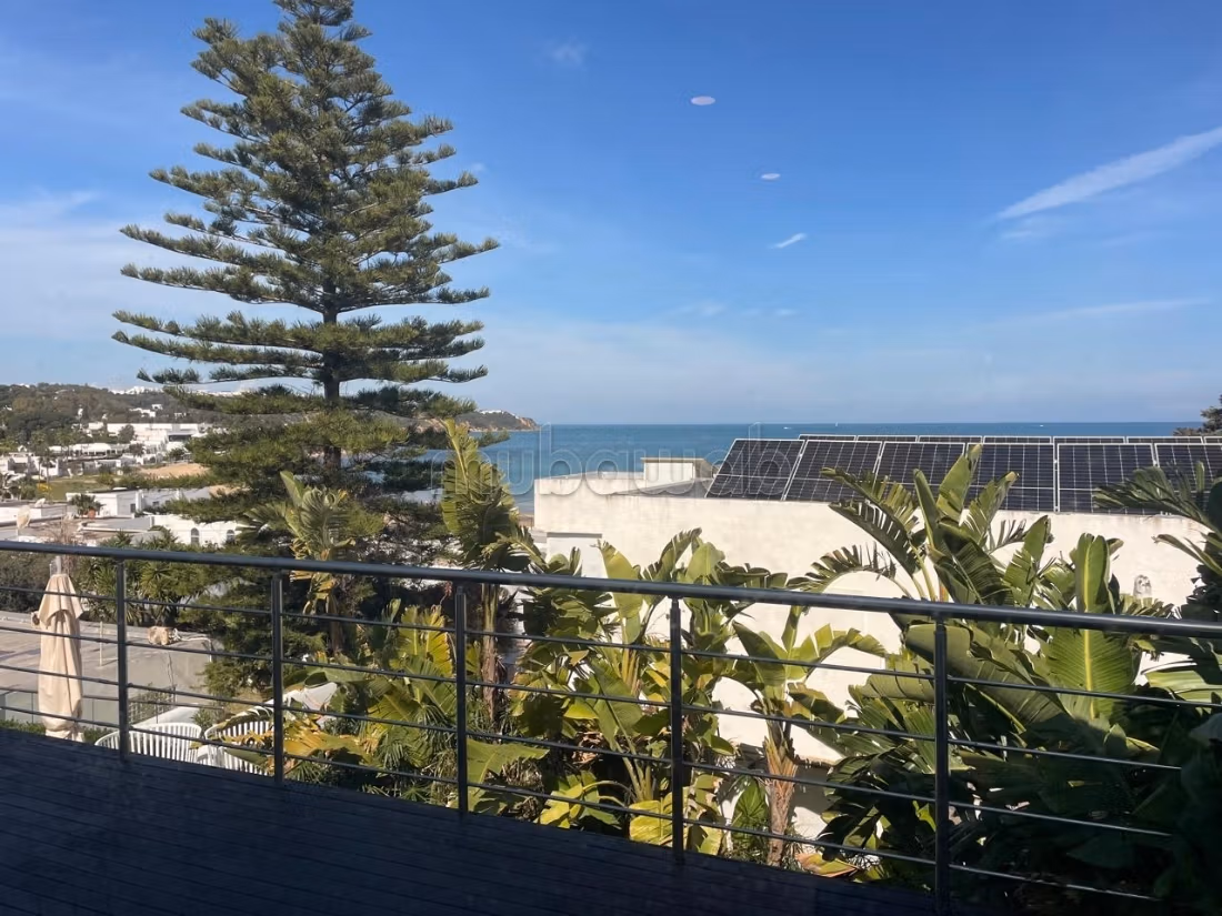 Location appartement meublée avec piscine a la marsa cube