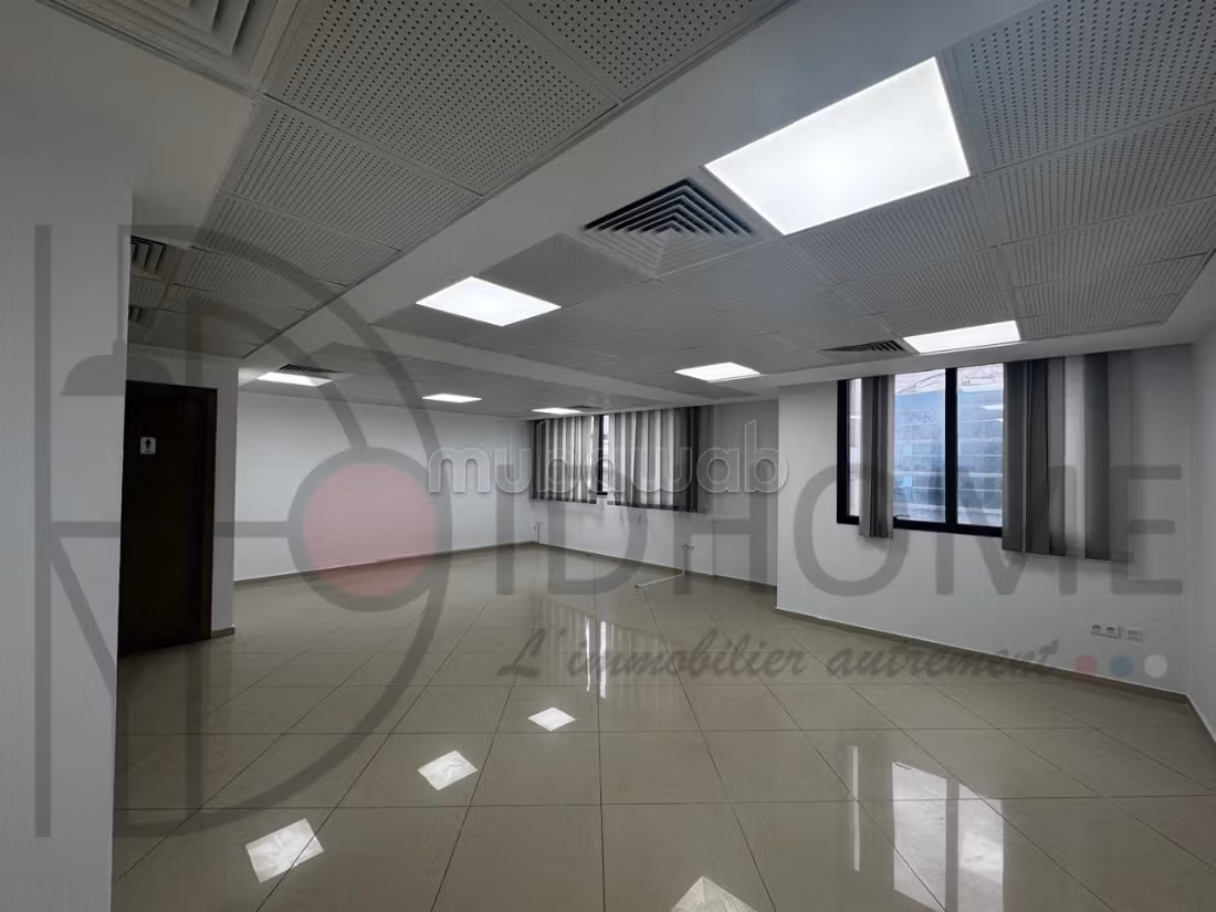Location bureau en Open Space 172m²