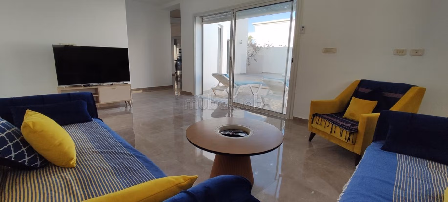 Villa with a zero-visibility pool in Djerba