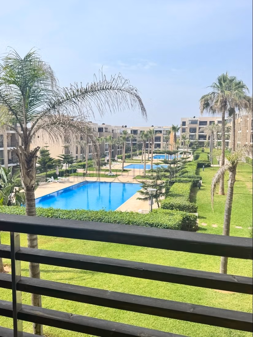 Appartement à louer à Sidi Bouknadel. 
Surface de 90 m². 
Meublé