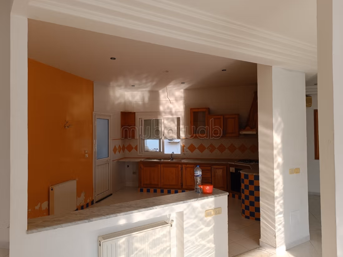Villa a due piani indipendenti