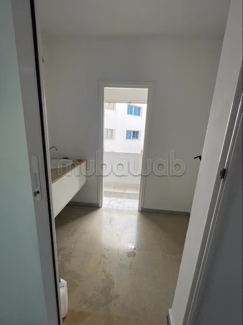 Bureau aux Berges du Lac 1 – Emplacement Premium