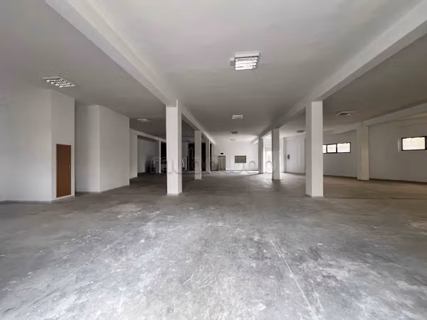 In affitto NUOVI DEPOSITI a Megrine Sidi Rzig