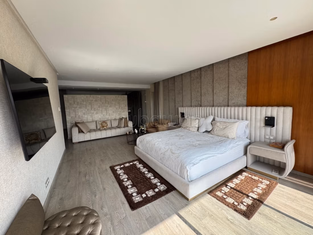 Villa isolé de luxe à vendre à Ville Verte.
Surface de 890 m²