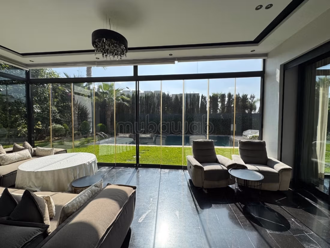Villa isolé de luxe à vendre à Ville Verte.
Surface de 890 m²