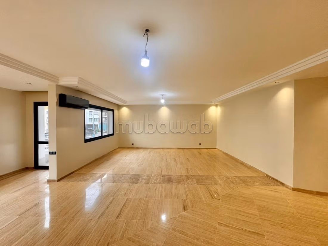 Superbe appartement rénové à louer –Triangle d’Or — 5