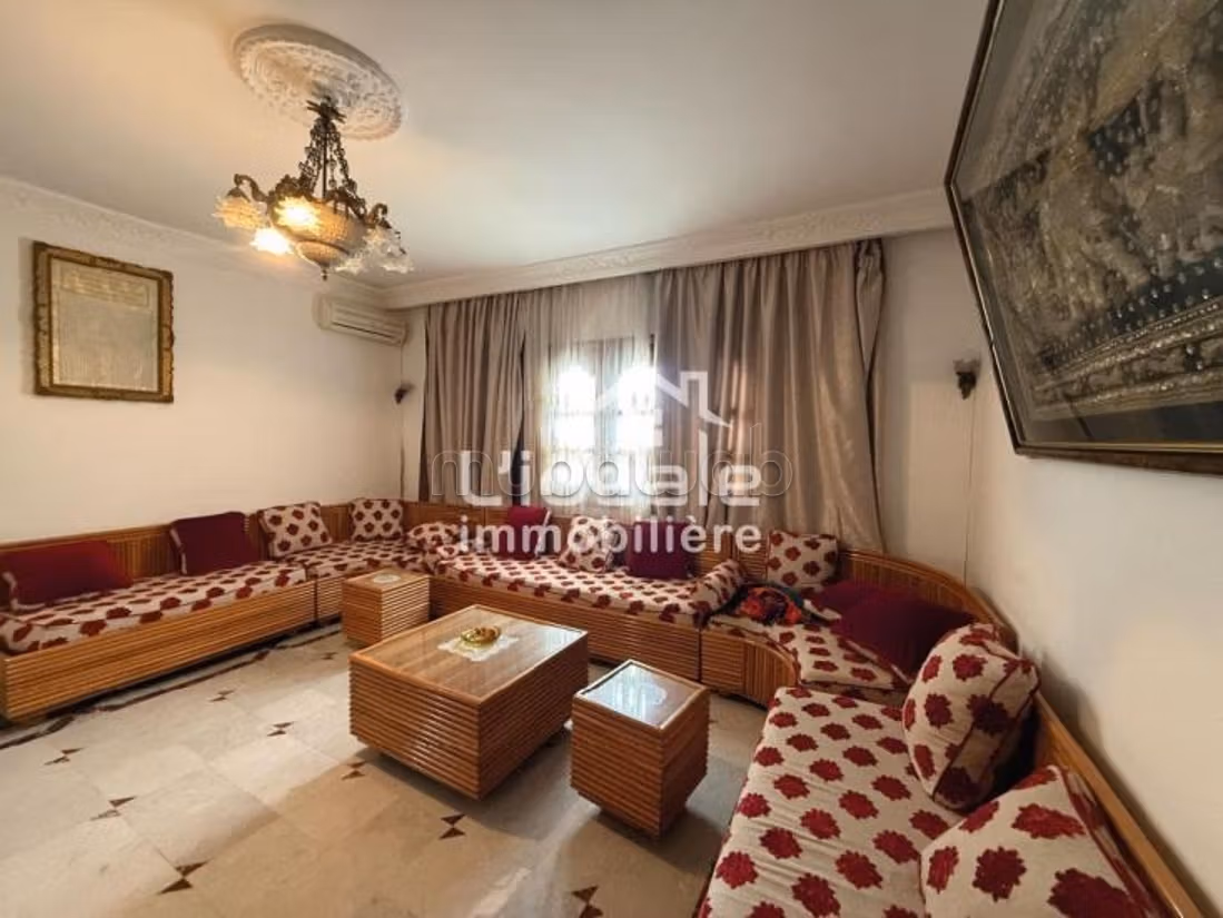 À VENDRE Superbe Villa S5 au cœur de Hammamet