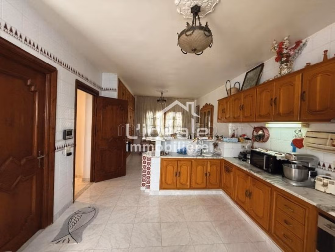 À VENDRE Superbe Villa S5 au cœur de Hammamet