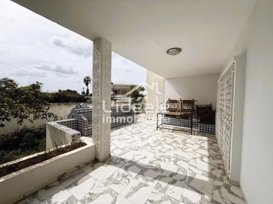 À VENDRE Superbe Villa S5 au cœur de Hammamet
