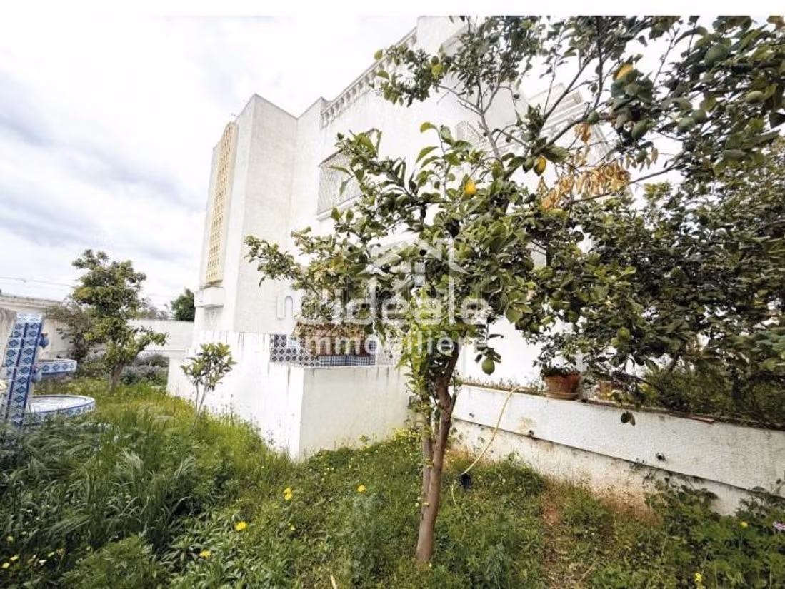 À VENDRE Superbe Villa S5 au cœur de Hammamet