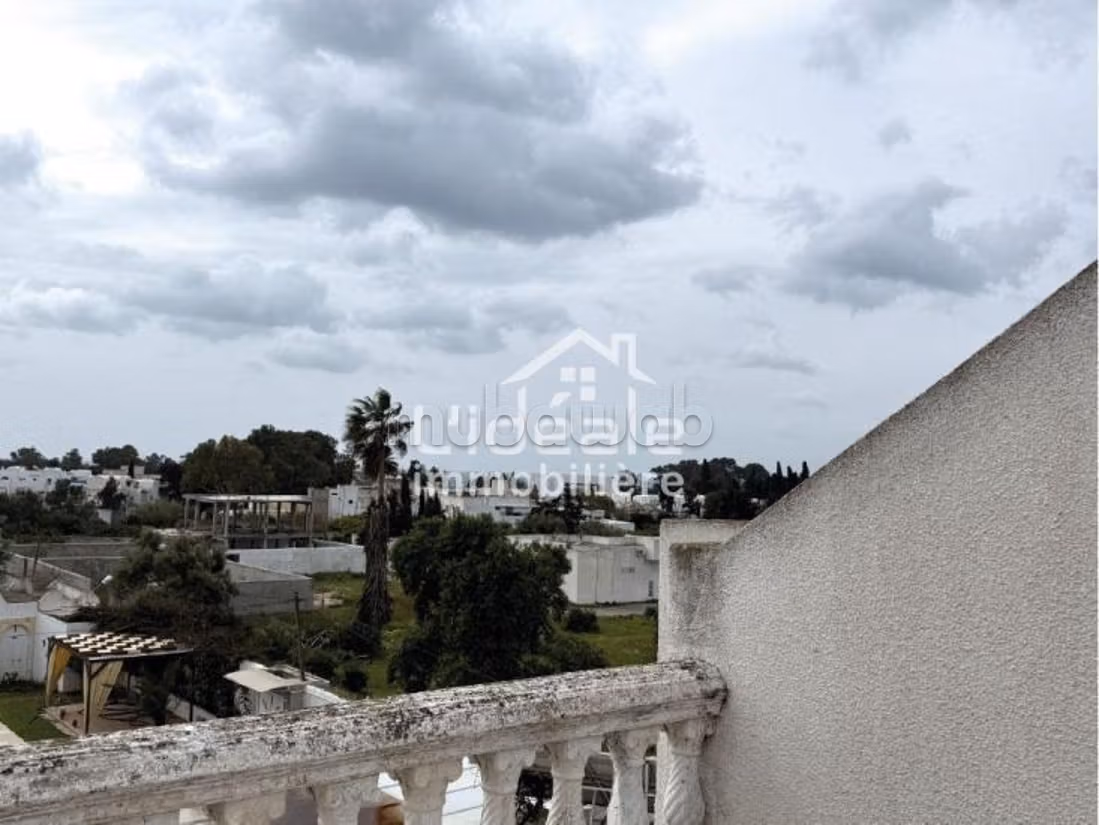 À VENDRE Superbe Villa S5 au cœur de Hammamet