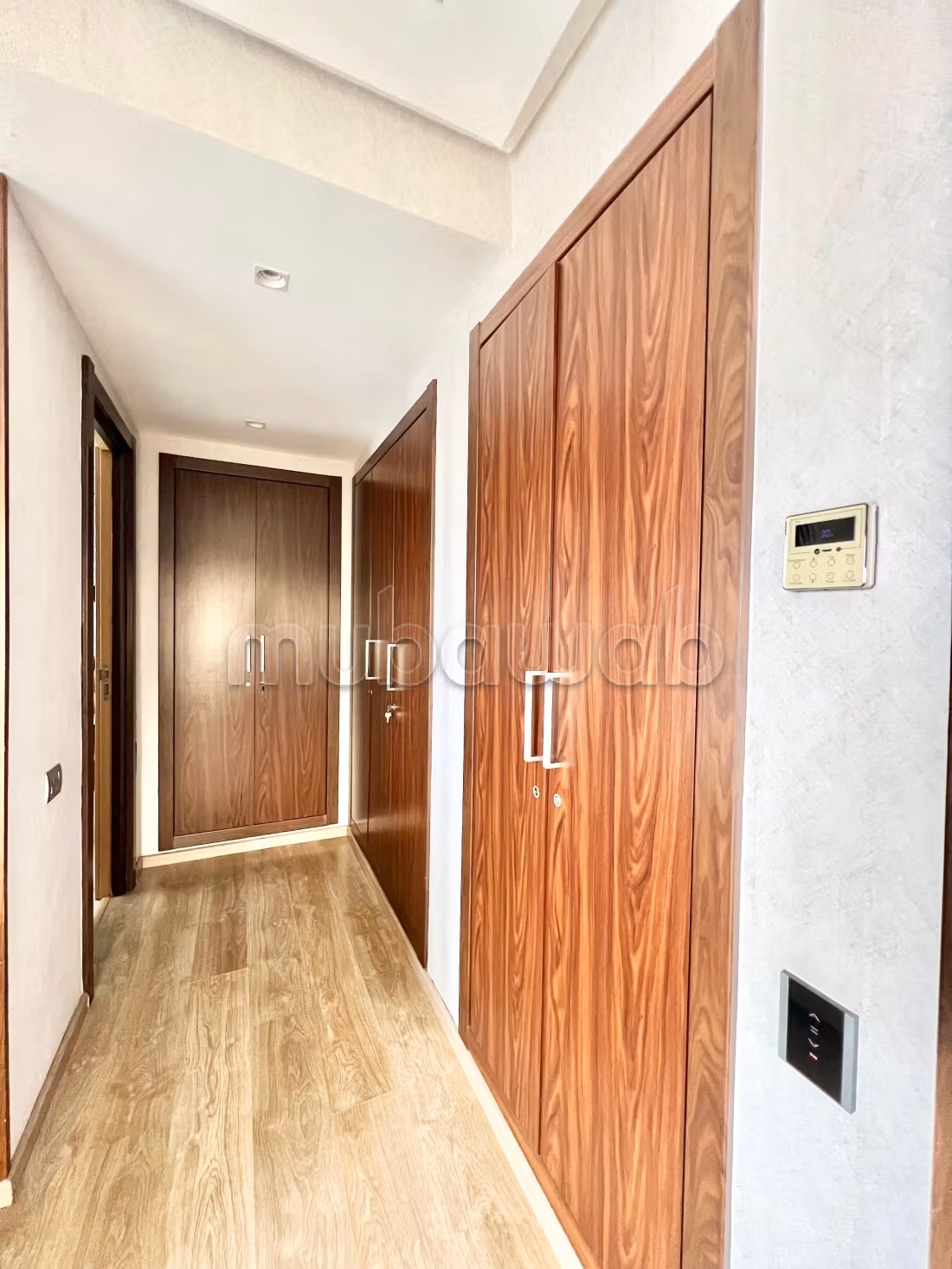 Premium studio high floor - no overlooking