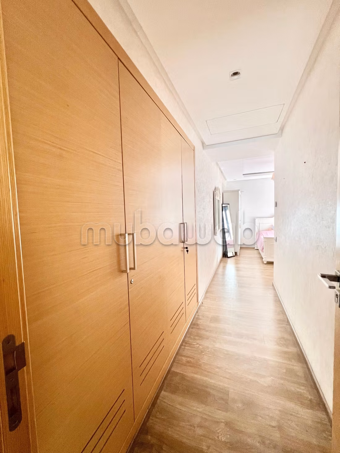 Premium studio high floor - no overlooking