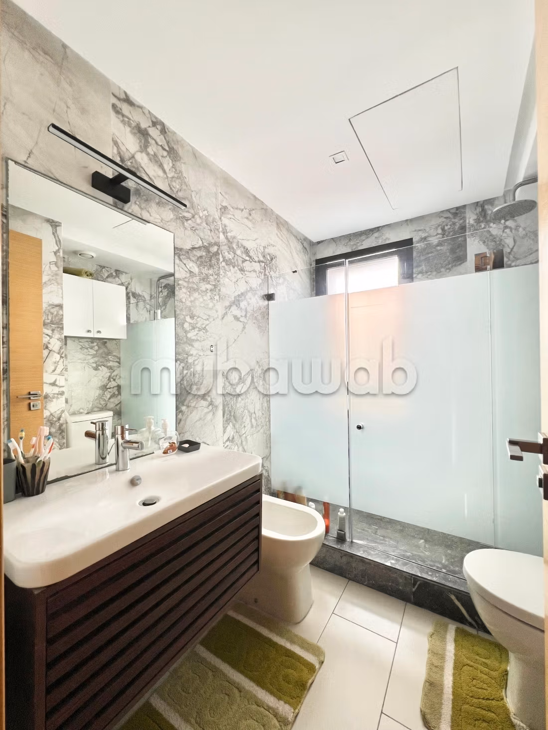 Premium studio high floor - no overlooking