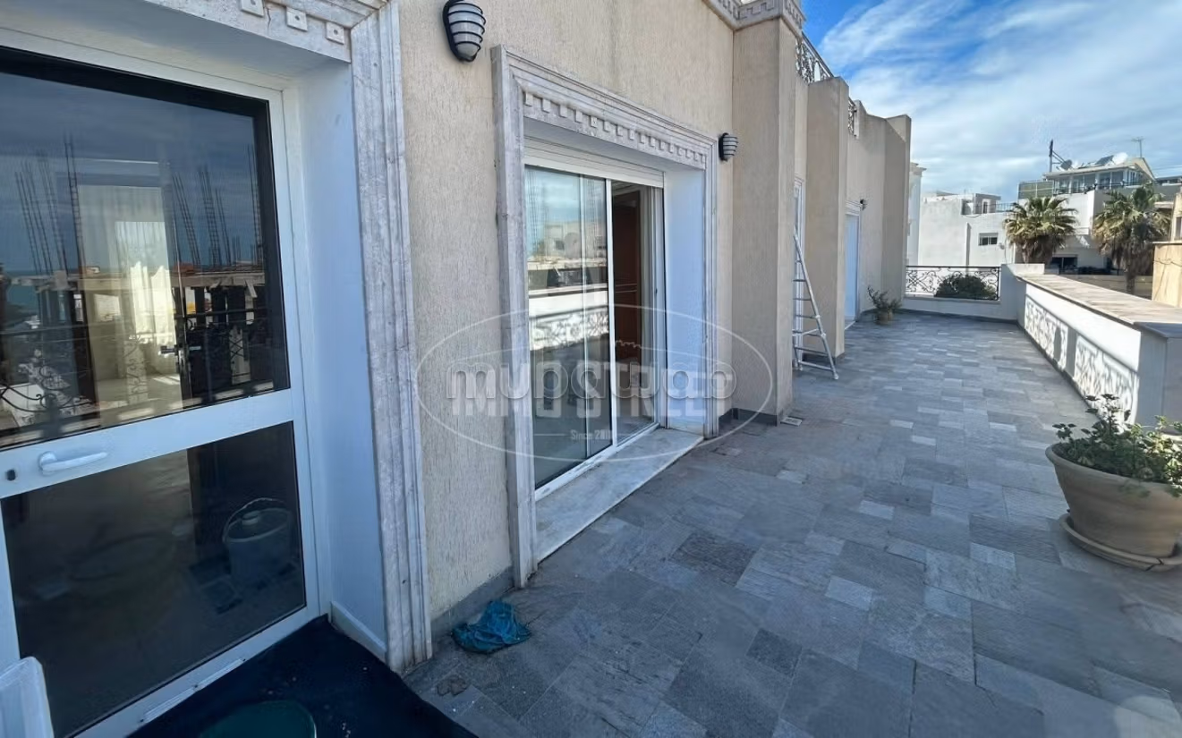 For rent - S2 apartment with sea view in La Marsa Corniche
