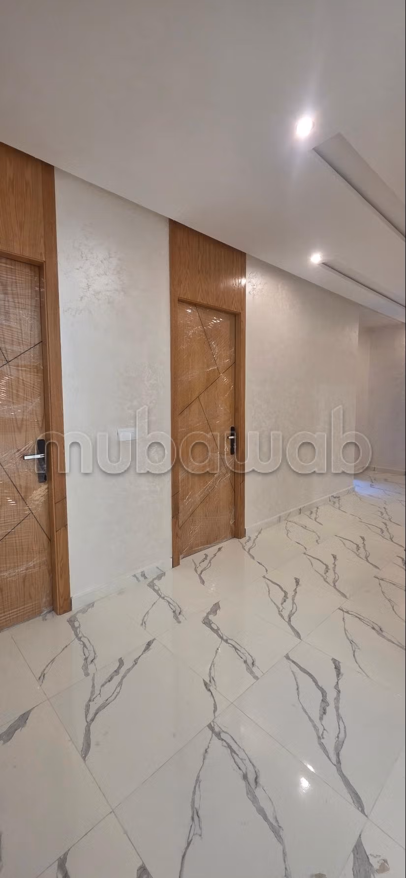 Vente d'un bel appartement à Martil 
voisinage corniche 
7millions subventioné. 
Superficie 82 m²