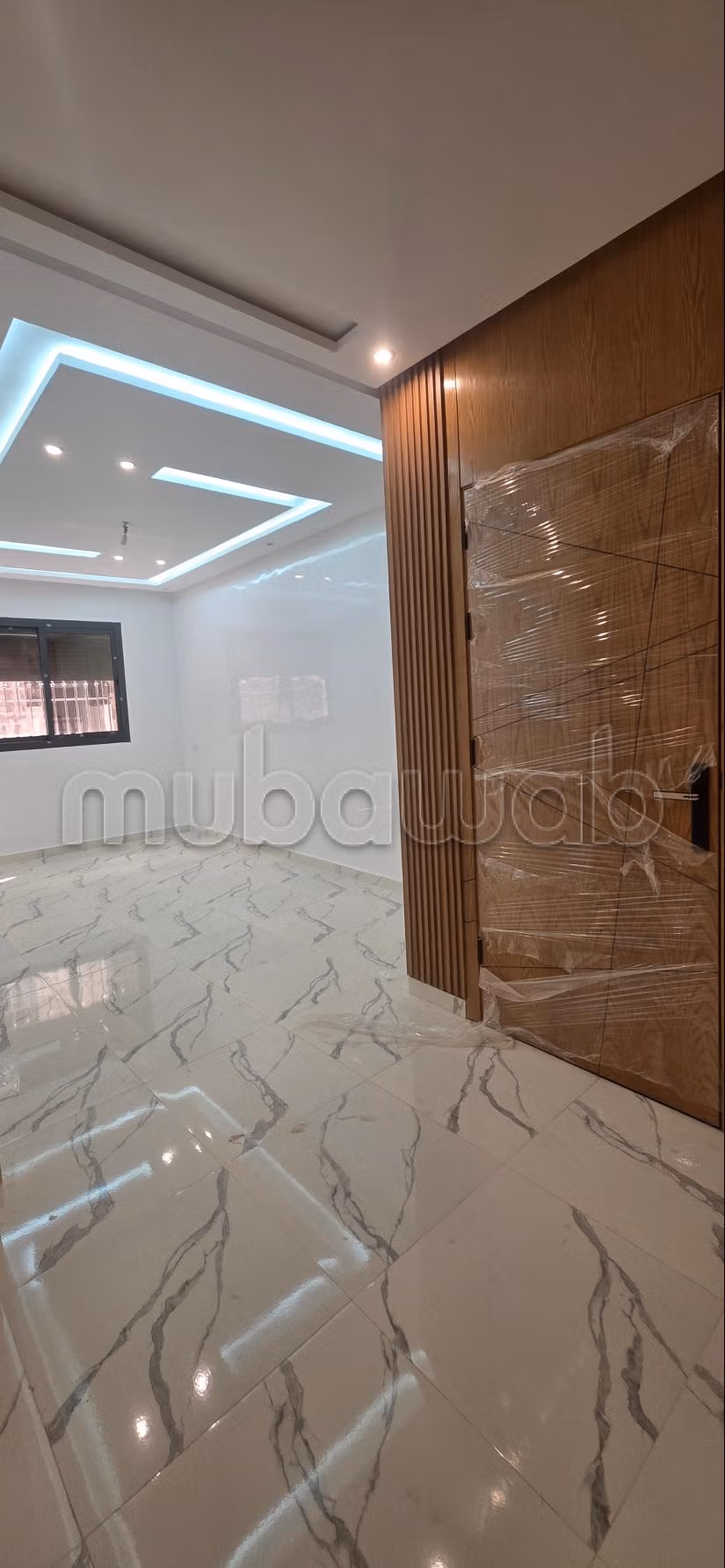 Vente d'un bel appartement à Martil 
voisinage corniche 
7millions subventioné. 
Superficie 82 m²