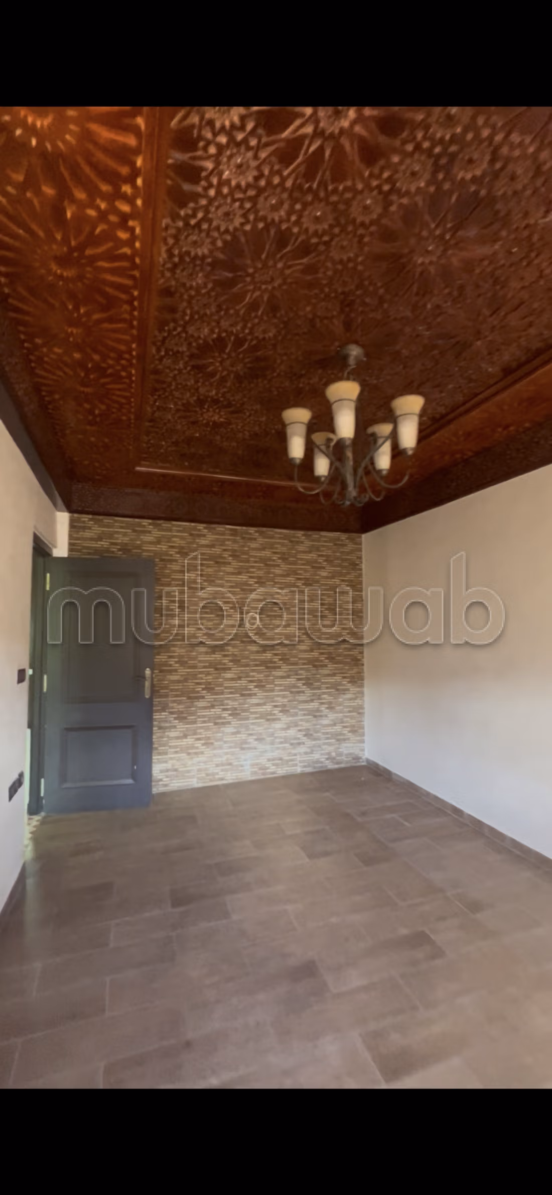 Somptueuse villa à vendre à Al Boustane. 
4 grandes pièces