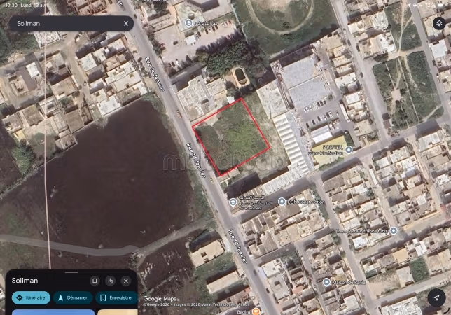 Terrain 1 594 m² sur avenue principale – soliman