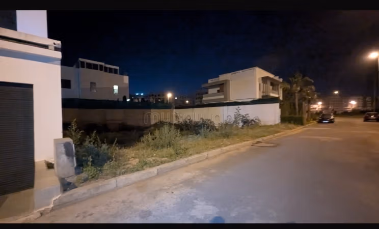 Achat de terrain à El Hadadda. Superficie 400 m²