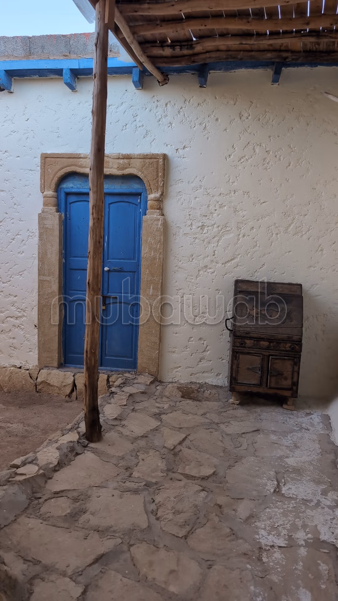 112 m² Renovated House with Mountain View