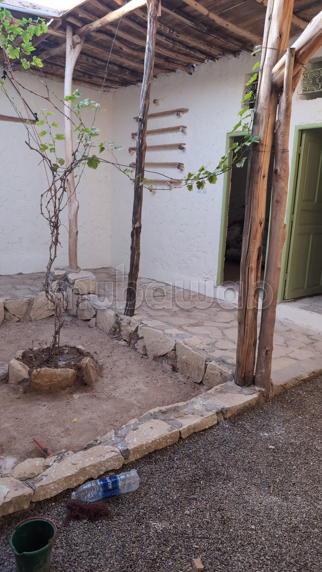 112 m² Renovated House with Mountain View