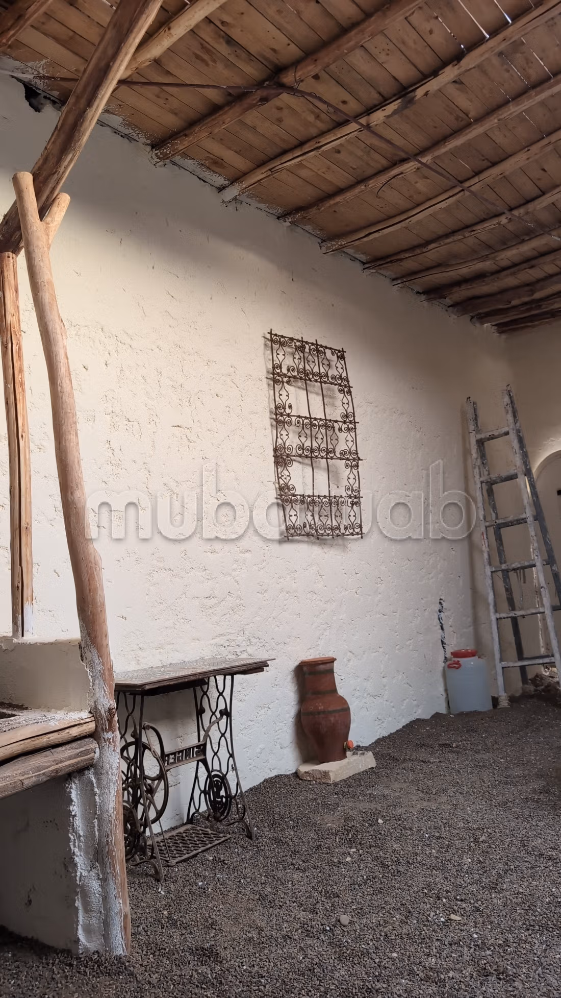 112 m² Renovated House with Mountain View
