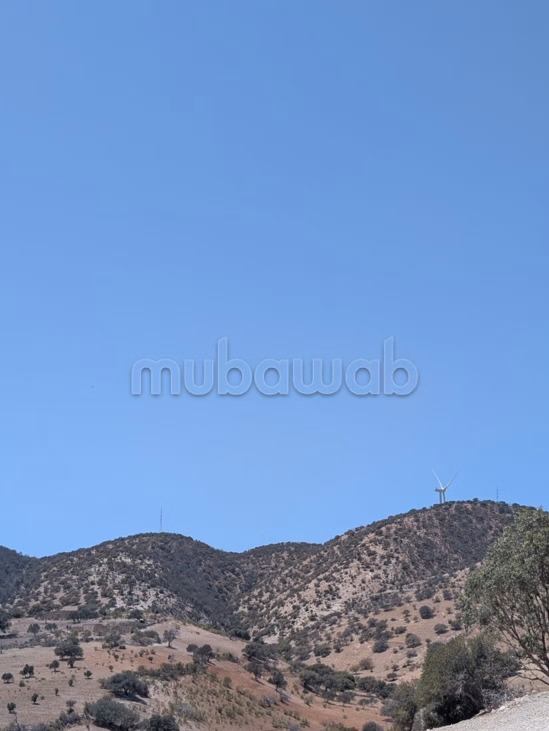 112 m² Renovated House with Mountain View