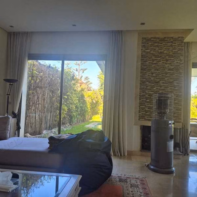 Villa à Vendre de 501.0 m² à Bouskoura, Ville Verte