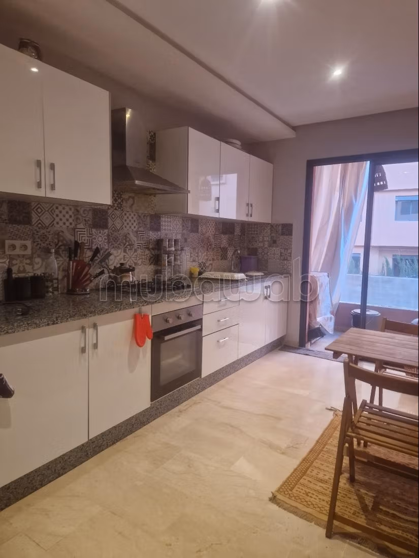 Bel appartement meublé à louer — 3