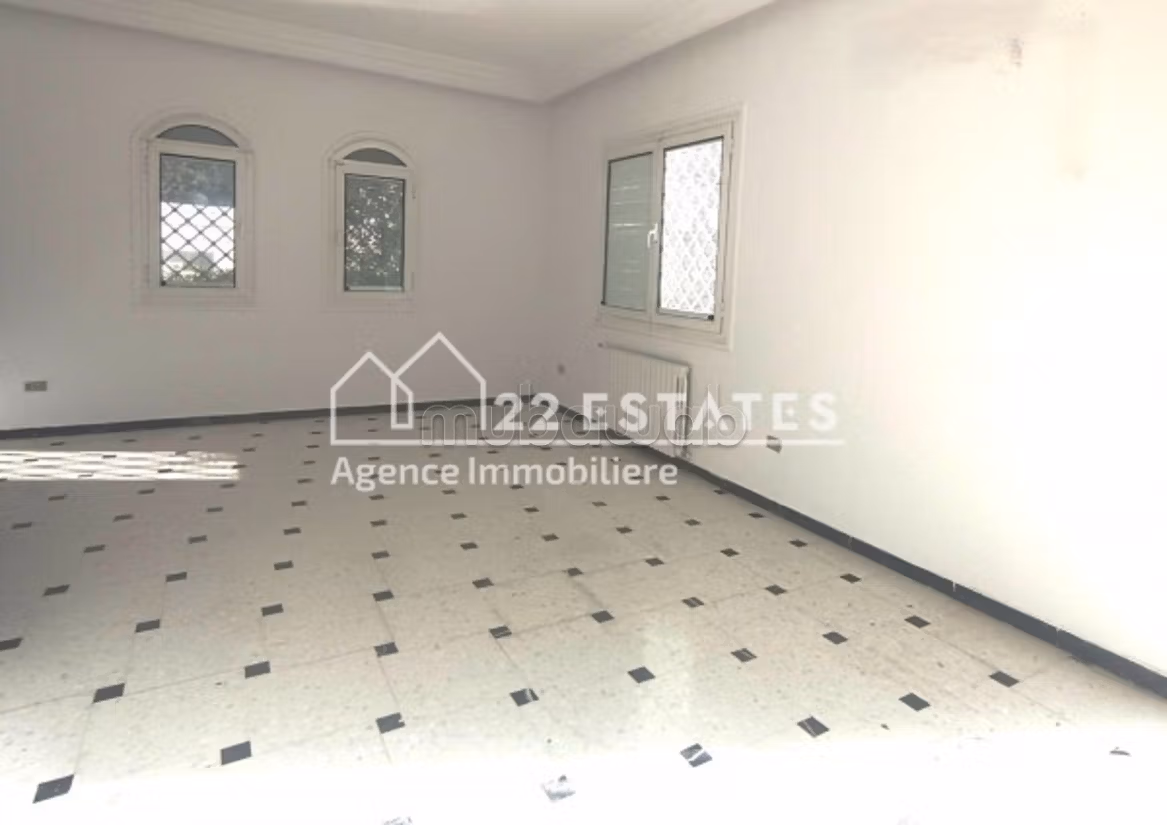 Villa S5 avec grand jardin à Carthage