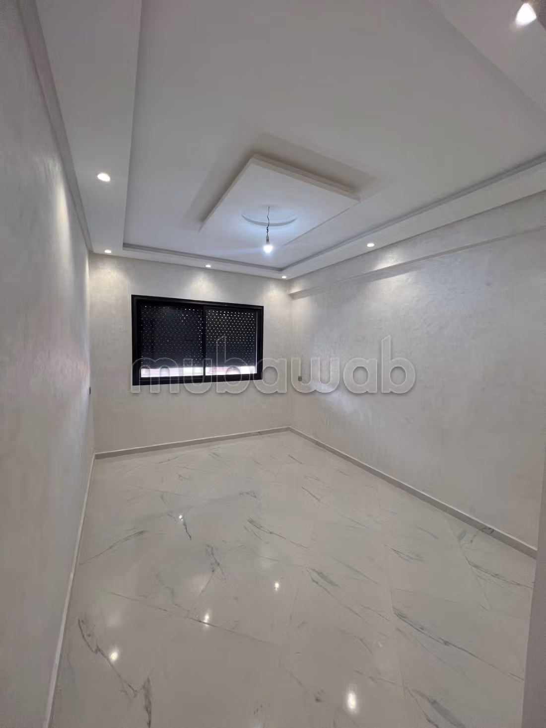 Appartement à l'achat à Riad Oulad Mtaa. 4 pièces. Salon traditionnel et système d'antenne parabolique — 2