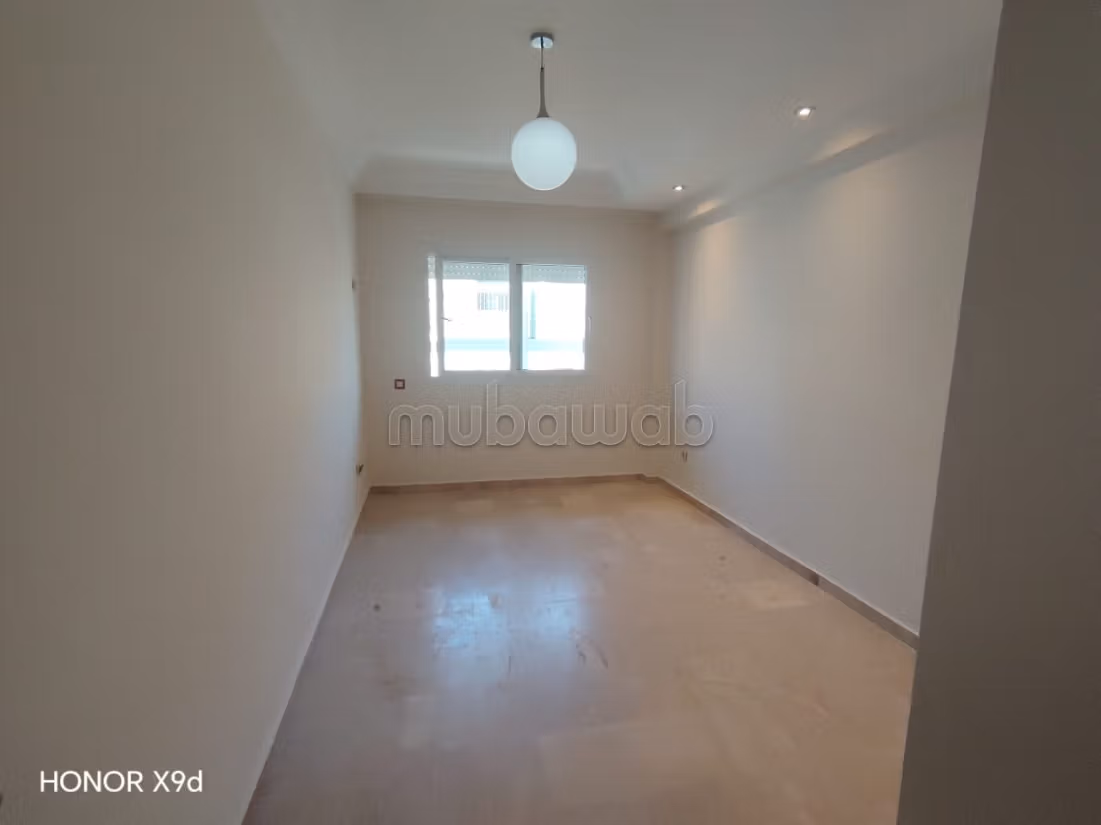 Joli appart res bagdad al qods bernoussi 99/m — 4
