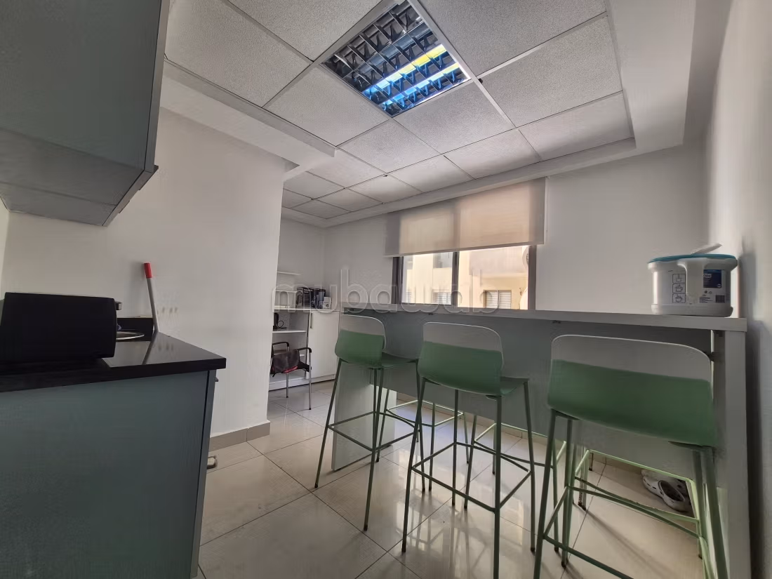 In vendita, ufficio Ain Diab
