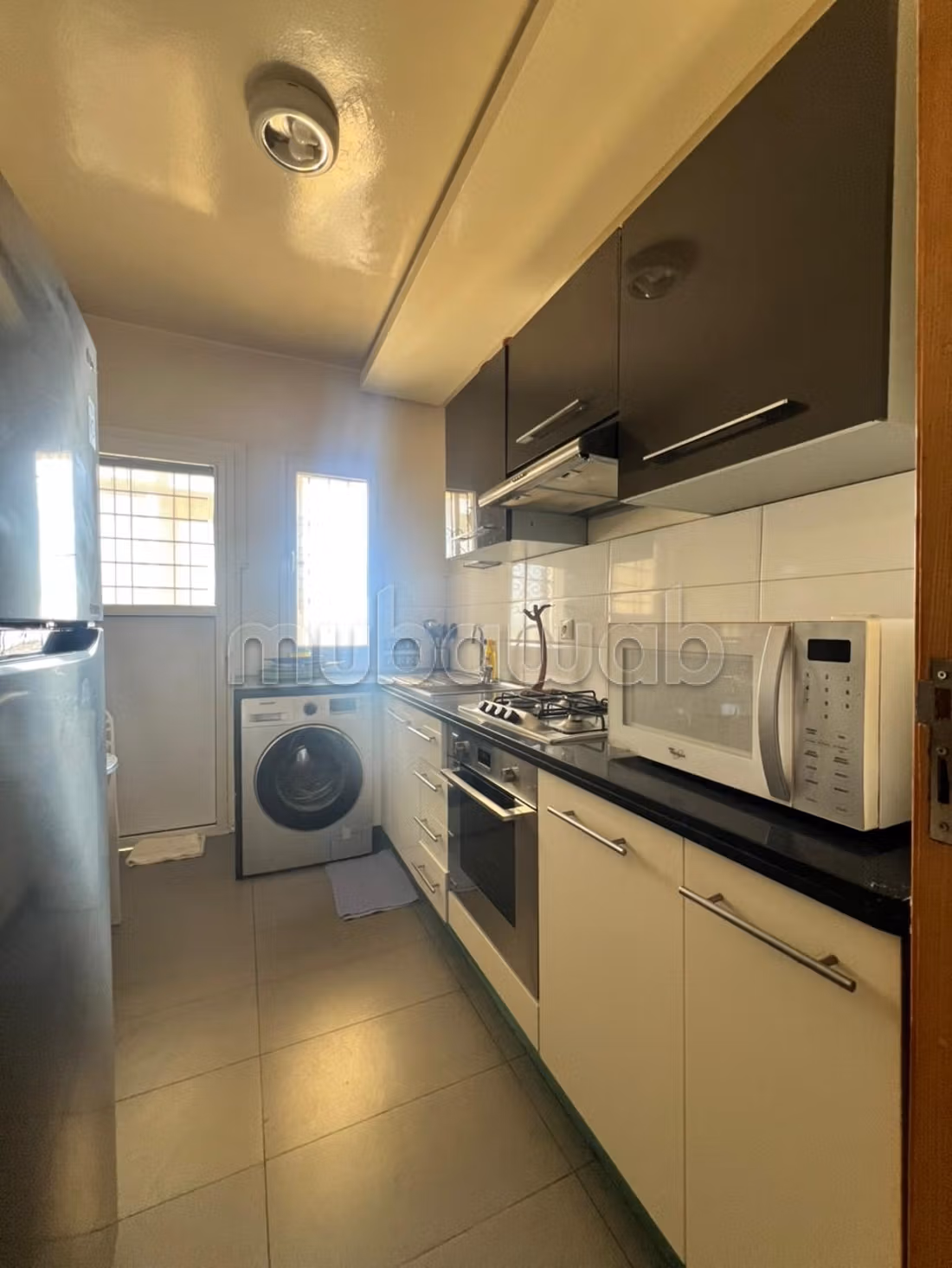 Top floor studio for rent – Racine district