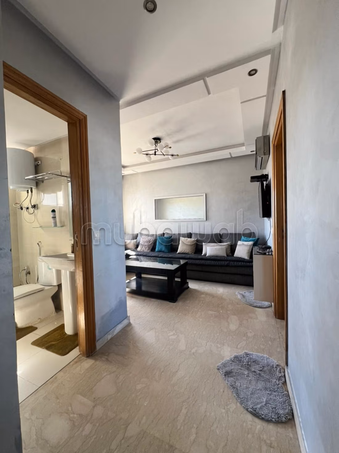 Top floor studio for rent – Racine district