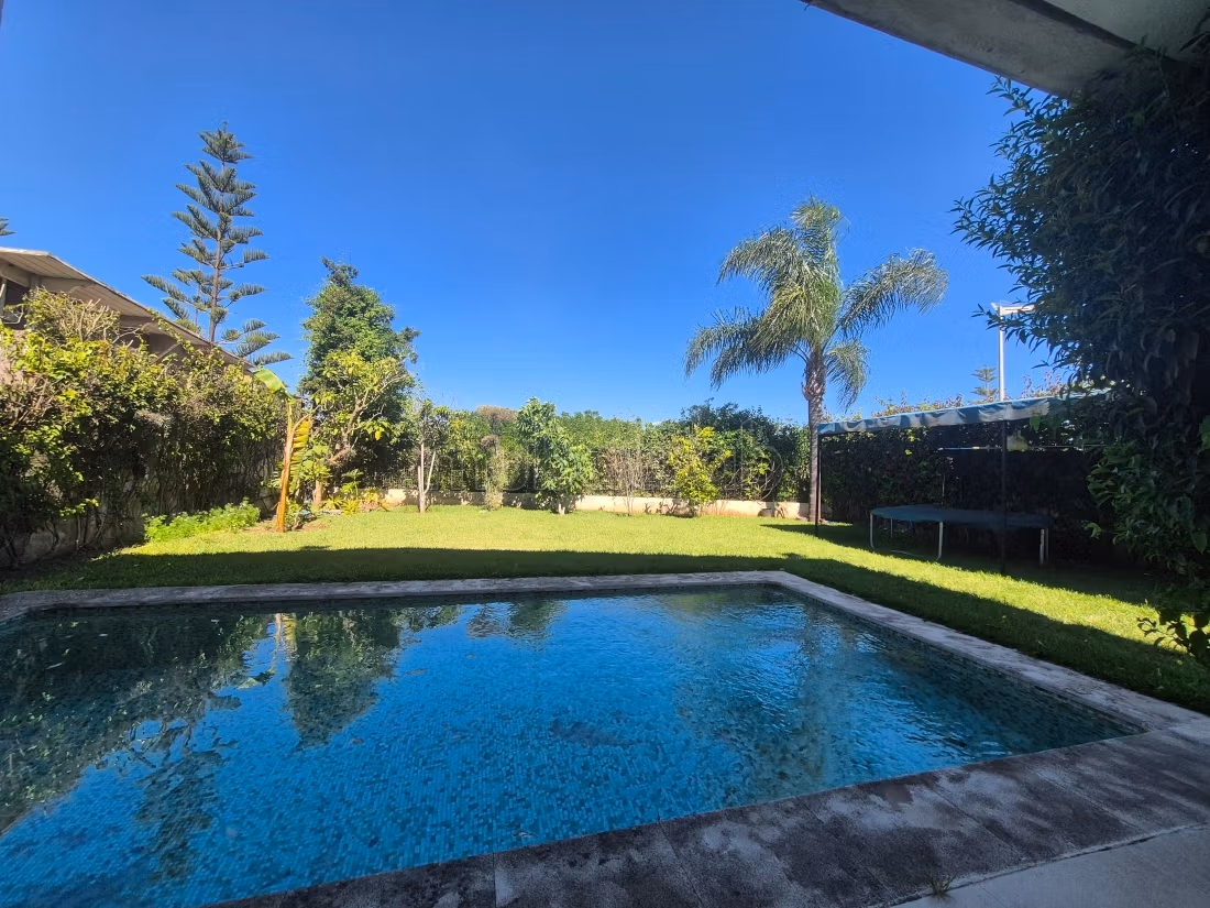 Villa à vendre – Bouskoura Golf City