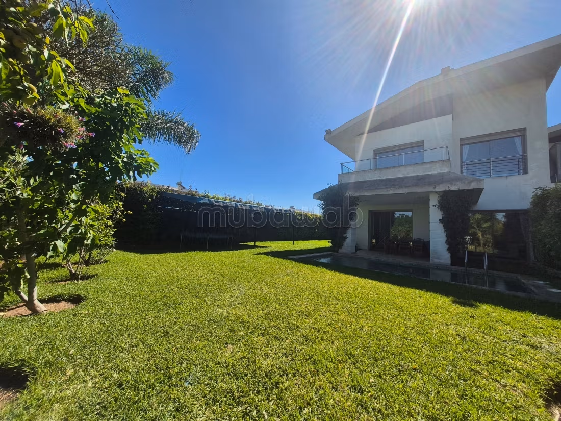 Villa à vendre – Bouskoura Golf City