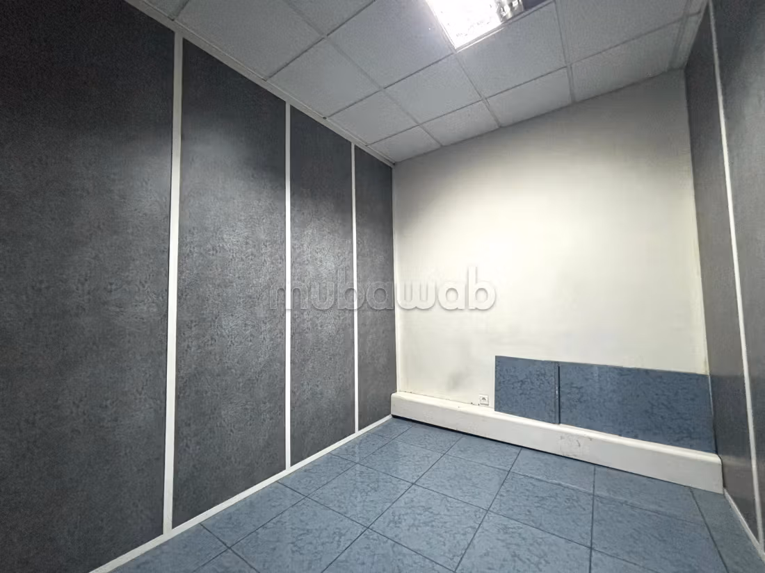 In affitto - Piano uffici arredato 203 m2
