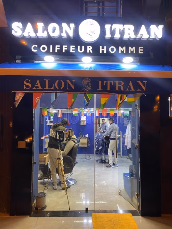 Salon de coiffure professionnel pour homme