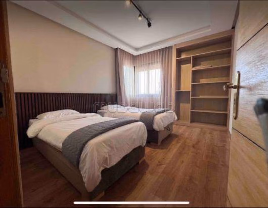 Appartamento in affitto a Bourgogne Ouest. 3 locali. Ammobiliato