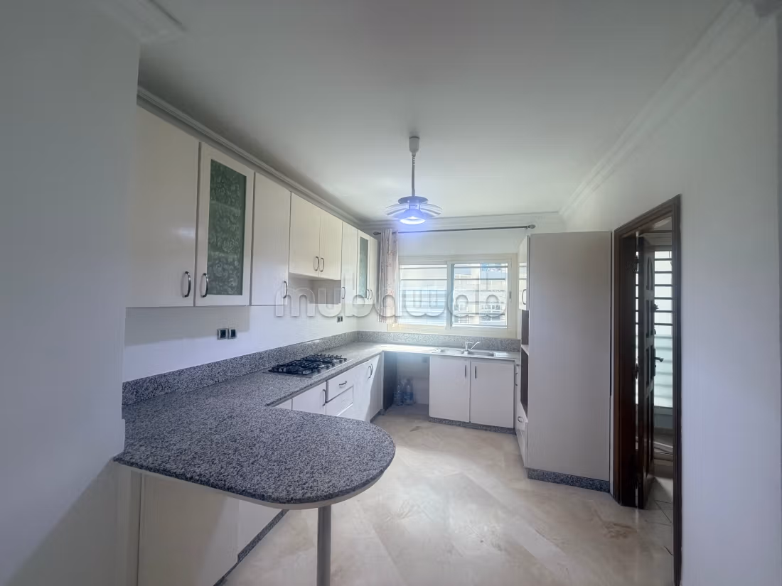 Bel appartement à vendre à lhjajma. 
Surface de 189 m² — 2