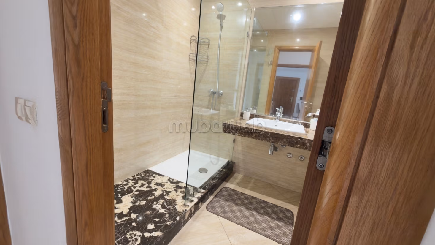 Appartement 3ch meublé à louer longue durée – 150 m² – front de mer dar bouazza